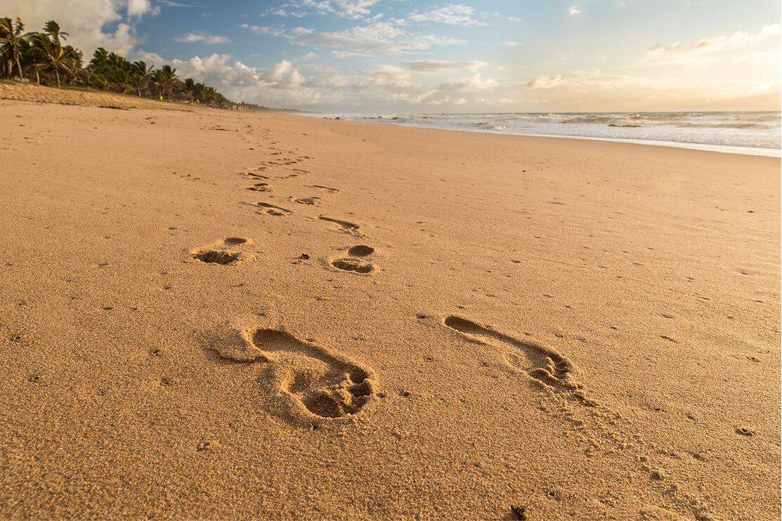 Praia ao entardecer